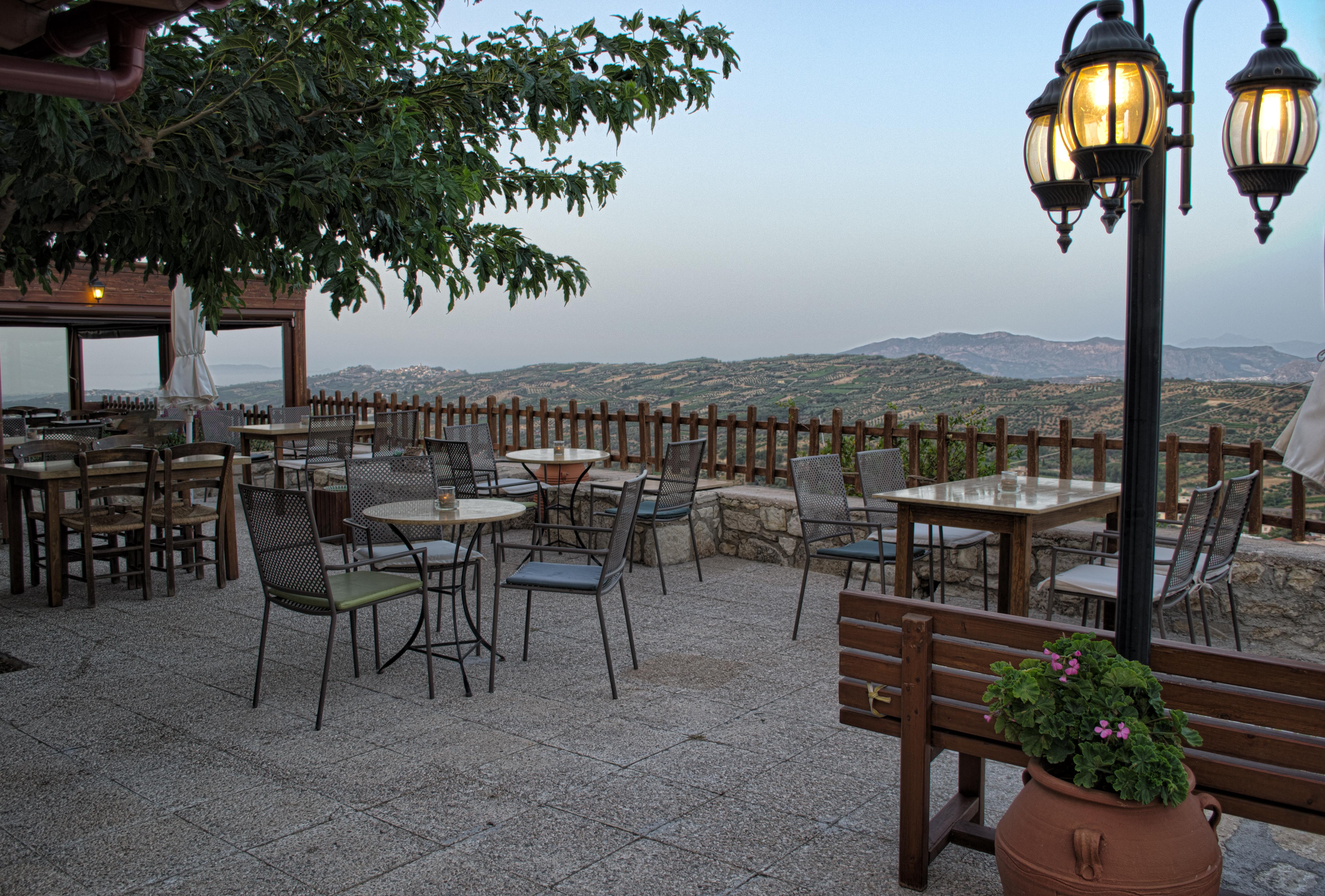 Earino Apartment Kato Asites