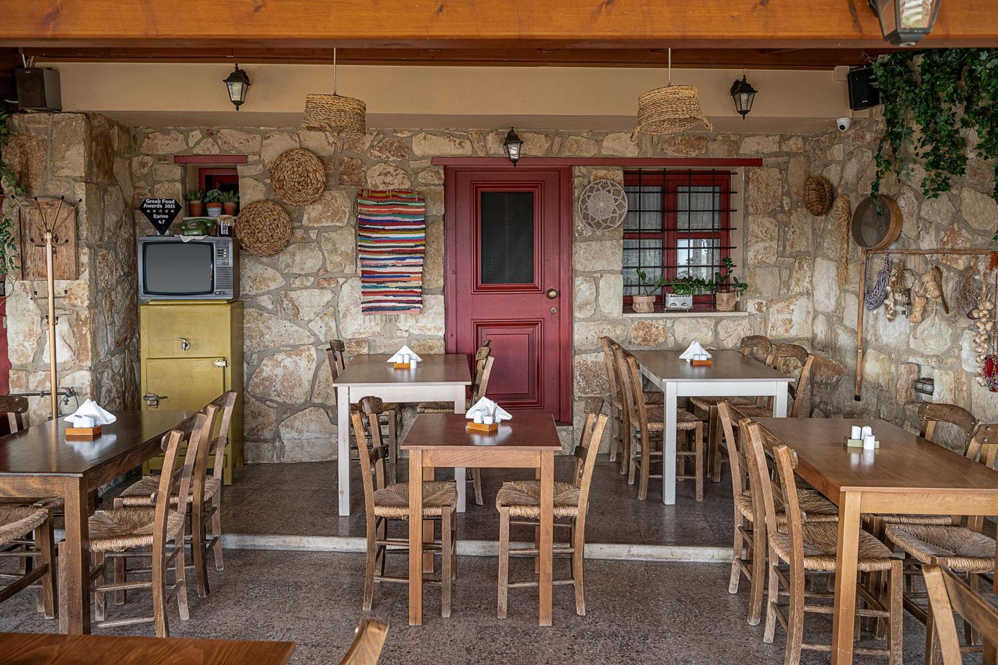 Earino Apartment Kato Asites